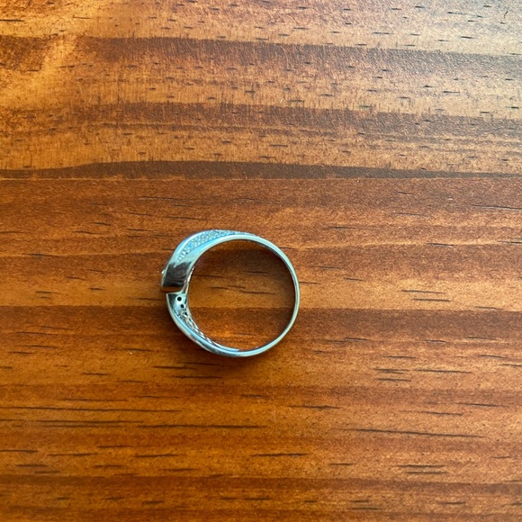 White gold CZ ring - Picture 3 of 3